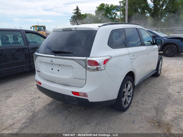JA4JZ3AX9EZ604568 Mitsubishi Outlander Se
