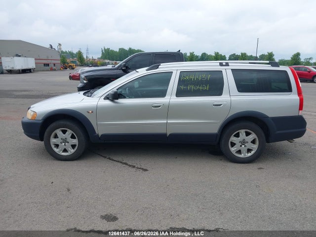 2005 Volvo Xc70 2.5t Awd მანქანა იყიდება აუქციონზე, vin: YV1SZ592151190421, აუქციონის ნომერი: 12641437
