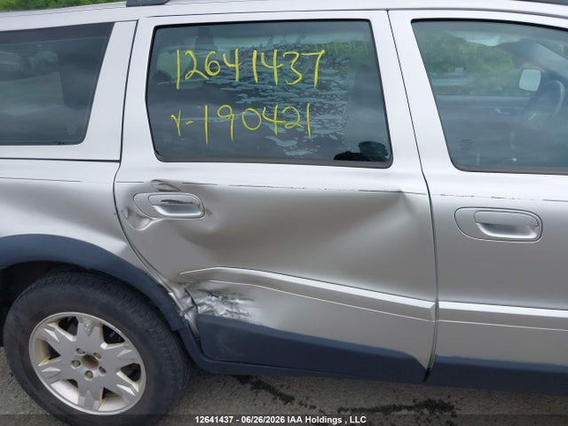 2005 Volvo Xc70 2.5t Awd მანქანა იყიდება აუქციონზე, vin: YV1SZ592151190421, აუქციონის ნომერი: 12641437