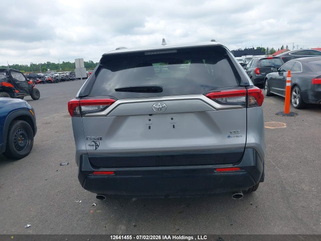 Toyota RAV4 XSE 2025 JTMGB3FV3SD266458 Image 16