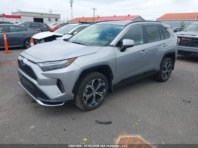 Toyota RAV4 XSE 2025 JTMGB3FV3SD266458 Image 2