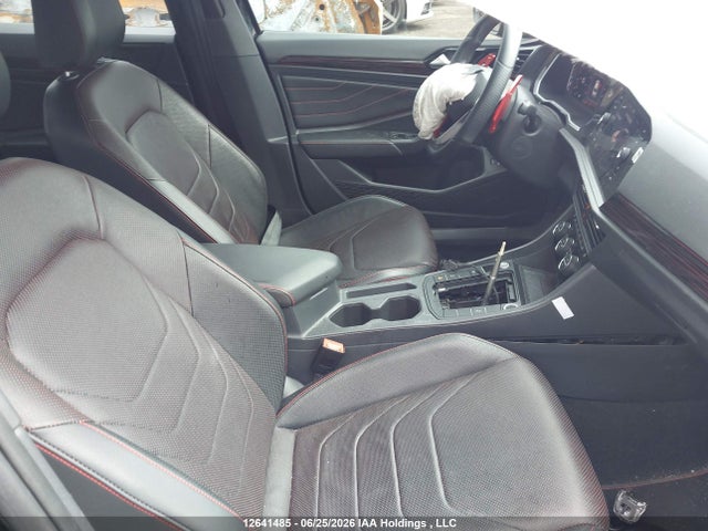 3VW2T7BU8NM001181 Volkswagen JETTA GLI