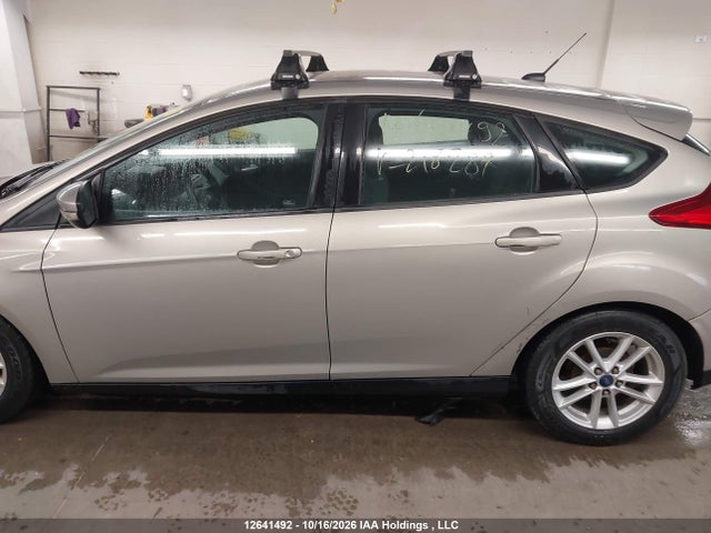 Ford FOCUS SE 2016 1FADP3K20GL218287 Image 14