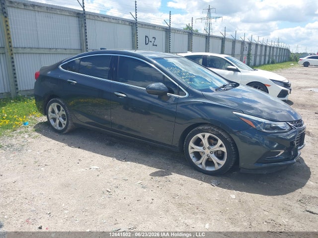 12641502 :رقم المزاد ، 1G1BF5SM5J7135688 vin ، 2018 Chevrolet Cruze Premier مزاد بيع