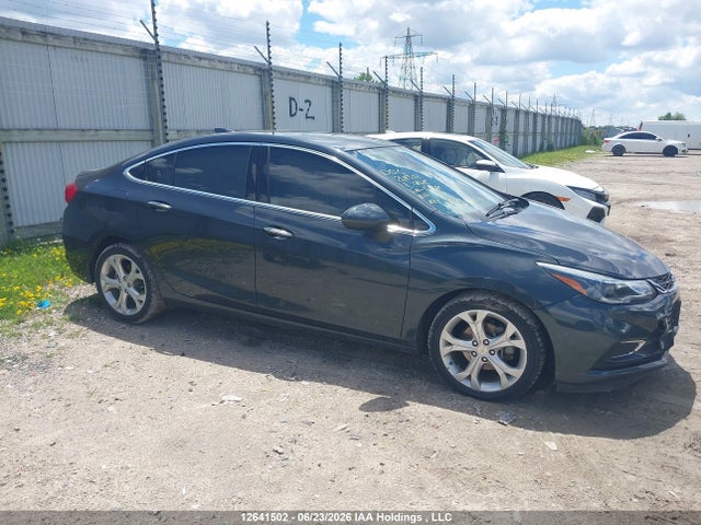 12641502 :رقم المزاد ، 1G1BF5SM5J7135688 vin ، 2018 Chevrolet Cruze Premier مزاد بيع