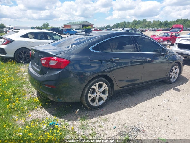 12641502 :رقم المزاد ، 1G1BF5SM5J7135688 vin ، 2018 Chevrolet Cruze Premier مزاد بيع