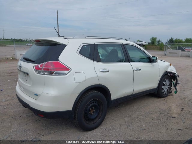 2015 Nissan Rogue S/sv მანქანა იყიდება აუქციონზე, vin: 5N1AT2MT0FC880101, აუქციონის ნომერი: 12641511