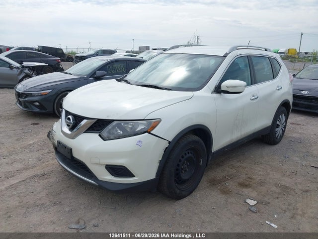 2015 Nissan Rogue S/sv მანქანა იყიდება აუქციონზე, vin: 5N1AT2MT0FC880101, აუქციონის ნომერი: 12641511