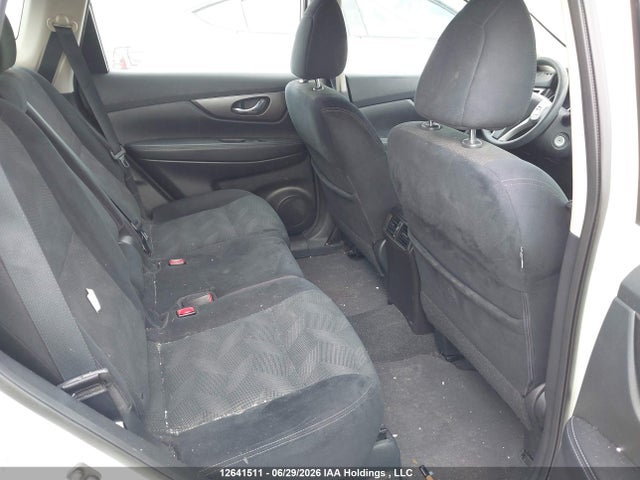 2015 Nissan Rogue S/sv მანქანა იყიდება აუქციონზე, vin: 5N1AT2MT0FC880101, აუქციონის ნომერი: 12641511