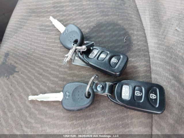 Продажа на аукционе авто 2016 Hyundai Elantra, vin: 5NPDH4AE0GH797696, номер лота: 12641529