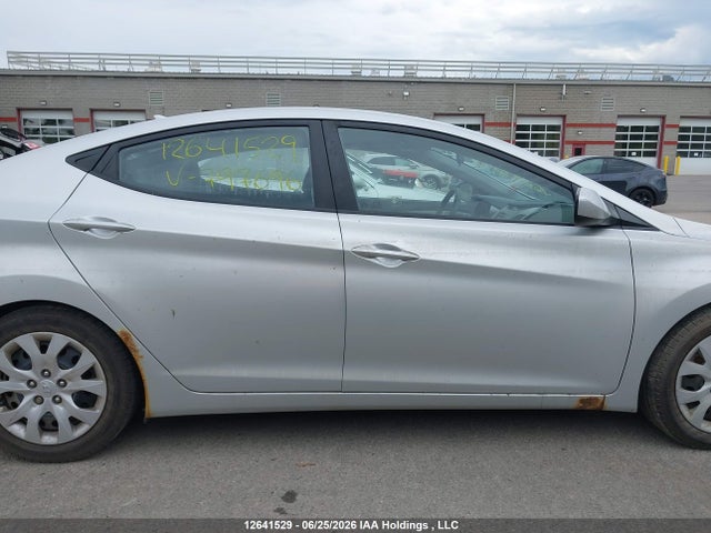 Продажа на аукционе авто 2016 Hyundai Elantra, vin: 5NPDH4AE0GH797696, номер лота: 12641529