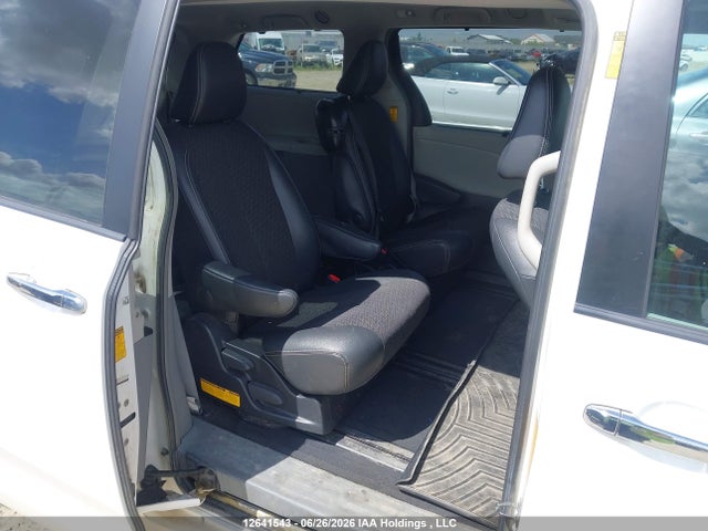 Продаж на аукціоні авто 2014 Toyota Sienna Se 8 Passenger, vin: 5TDXK3DC4ES465397, номер лоту: 12641543