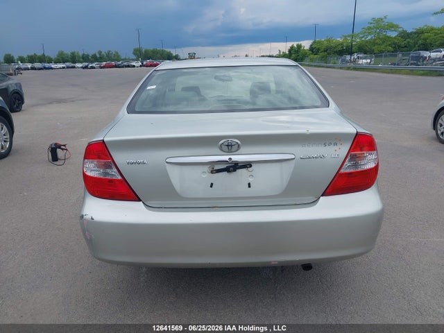 2002 Toyota Camry Le/xle მანქანა იყიდება აუქციონზე, vin: JTDBE32K020118174, აუქციონის ნომერი: 12641569
