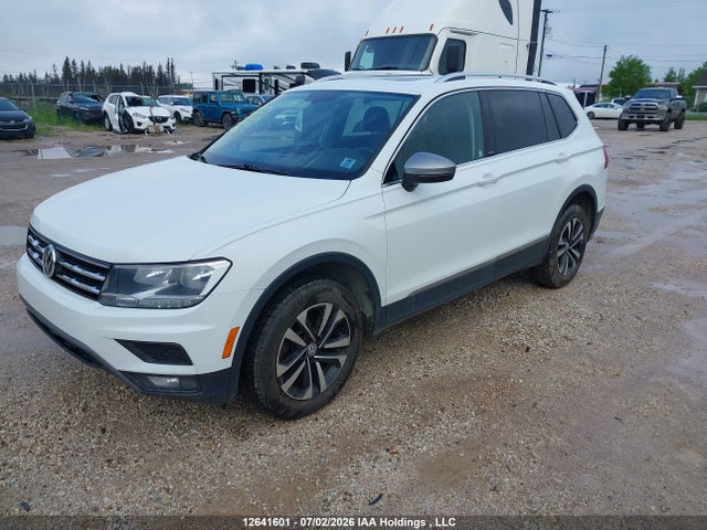 Продаж на аукціоні авто 2021 Volkswagen Tiguan Se/se R-line Black/sel, vin: 3VV2B7AX7MM132572, номер лоту: 12641601