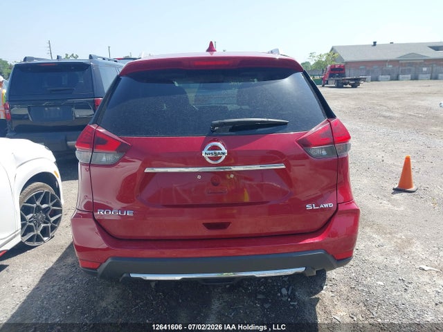 2017 Nissan Rogue S/sl Platinum/sv მანქანა იყიდება აუქციონზე, vin: 5N1AT2MV4HC840186, აუქციონის ნომერი: 12641606