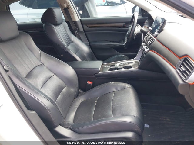 Продаж на аукціоні авто 2018 Honda Accord Touring 2.0t, vin: 1HGCV2F91JA800514, номер лоту: 12641636