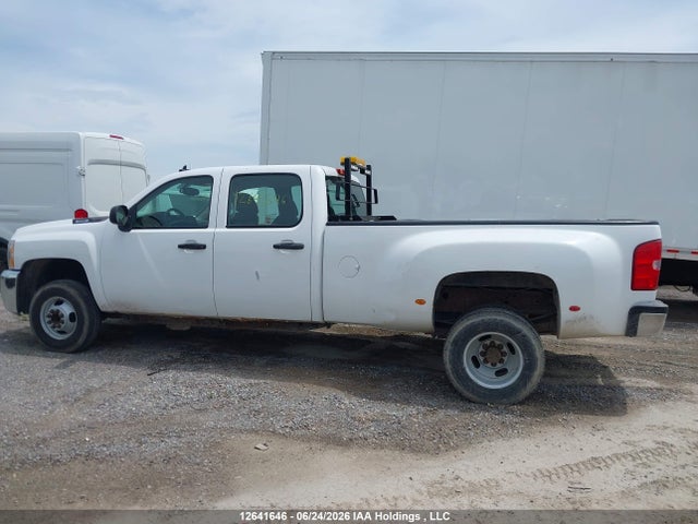 12641646 :رقم المزاد ، 1GCJC33K67F548988 vin ، 2007 Chevrolet Silverado C3500 مزاد بيع