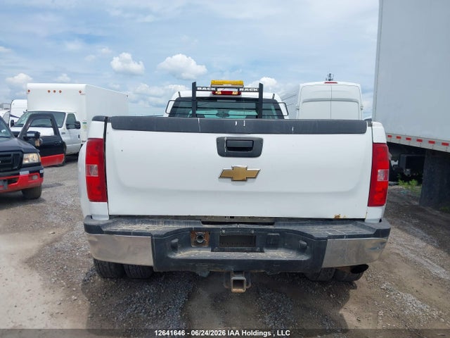 12641646 :رقم المزاد ، 1GCJC33K67F548988 vin ، 2007 Chevrolet Silverado C3500 مزاد بيع