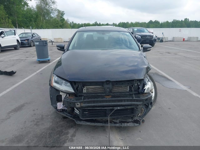 3VWL17AJ5HM322763 Volkswagen Jetta Sel/sel Premium