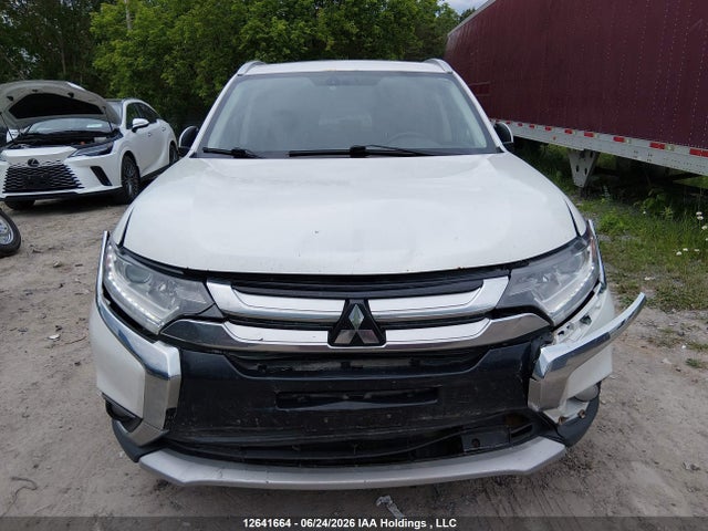 Mitsubishi Outlander Es 2017 JA4AZ2A3XHZ607703 Image 12