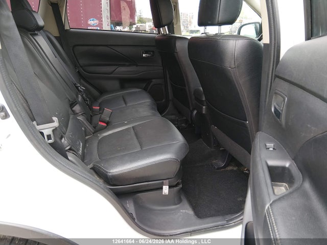 Mitsubishi Outlander Es 2017 JA4AZ2A3XHZ607703 Image 8