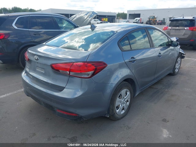 KIA FORTE LX 2017 3KPFK4A74HE105652 Image 4