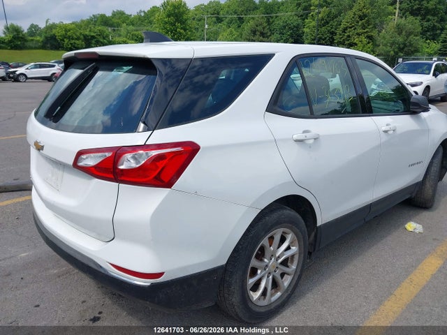 Chevrolet EQUINOX LS 2018 2GNAXHEV9J6303913 Image 4