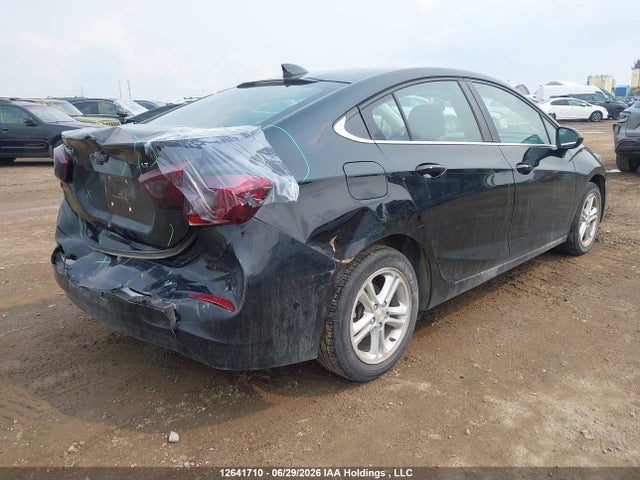 1G1BE5SM9J7172195 Chevrolet Cruze Lt Auto