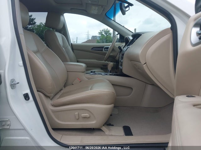 12641711 :رقم المزاد ، 5N1AR2MMXFC699367 vin ، 2015 Nissan Pathfinder S/sv/sl/platinum مزاد بيع