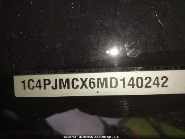 1C4PJMCX6MD140242 Jeep Cherokee Latitude