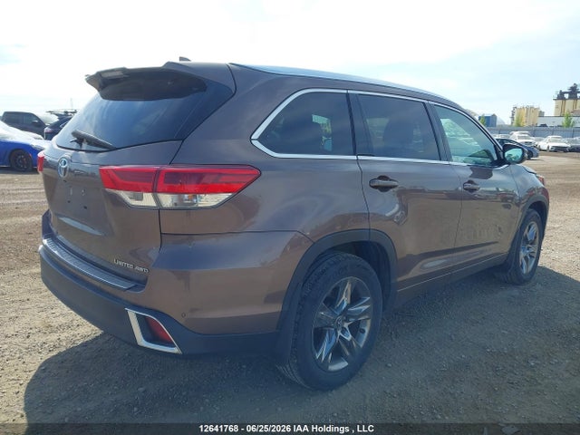 Toyota Highlander Limited 2017 5TDDZRFH9HS483375 Image 4