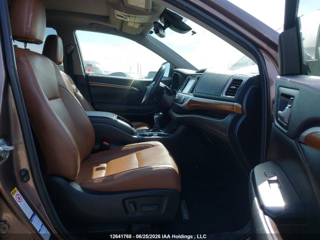 Toyota Highlander Limited 2017 5TDDZRFH9HS483375 Image 5