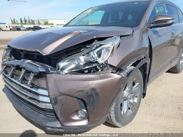 Toyota Highlander Limited 2017 5TDDZRFH9HS483375 Image 6