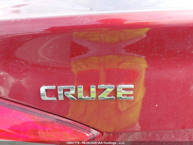 12641779 :رقم المزاد ، 1G1BF5SM5J7123413 vin ، 2018 Chevrolet Cruze Premier Auto مزاد بيع