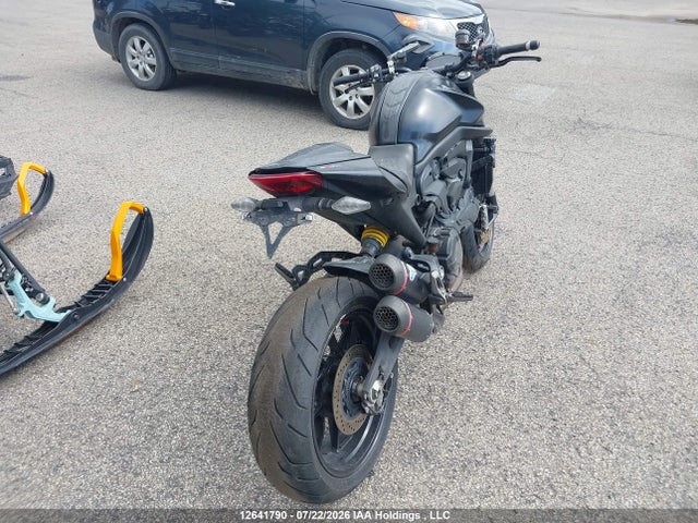 Ducati Monster 2022 ZDMMAMDT7NB006162 Image 4