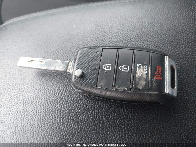 2017 Kia Optima Lx მანქანა იყიდება აუქციონზე, vin: 5XXGT4L38HG150337, აუქციონის ნომერი: 12641796
