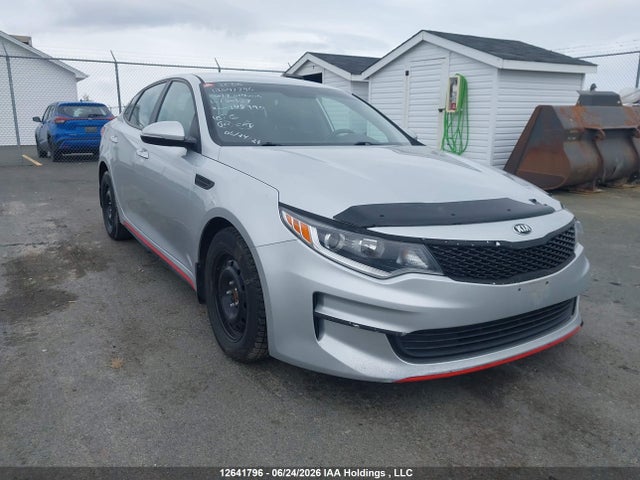 2017 Kia Optima Lx მანქანა იყიდება აუქციონზე, vin: 5XXGT4L38HG150337, აუქციონის ნომერი: 12641796