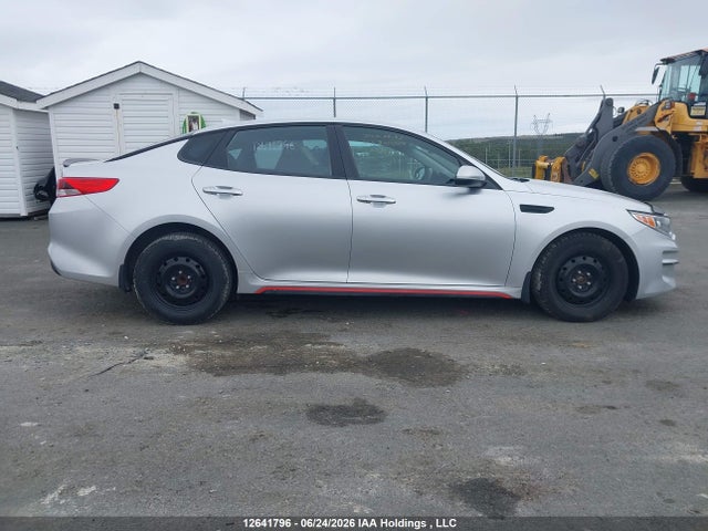 2017 Kia Optima Lx მანქანა იყიდება აუქციონზე, vin: 5XXGT4L38HG150337, აუქციონის ნომერი: 12641796