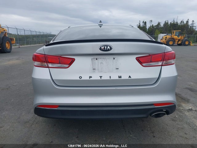 2017 Kia Optima Lx მანქანა იყიდება აუქციონზე, vin: 5XXGT4L38HG150337, აუქციონის ნომერი: 12641796