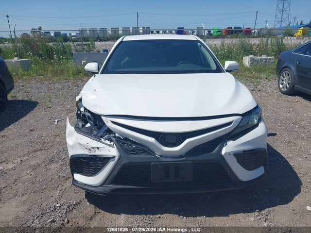 Продаж на аукціоні авто 2021 Toyota Camry, vin: 4T1G11AKXMU454347, номер лоту: 12641826