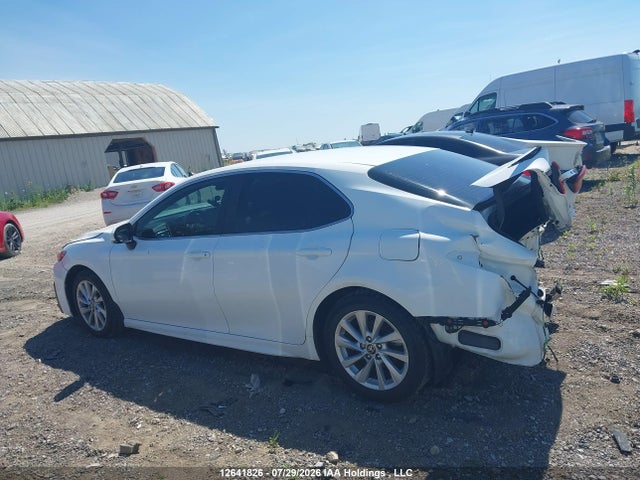 Продаж на аукціоні авто 2021 Toyota Camry, vin: 4T1G11AKXMU454347, номер лоту: 12641826