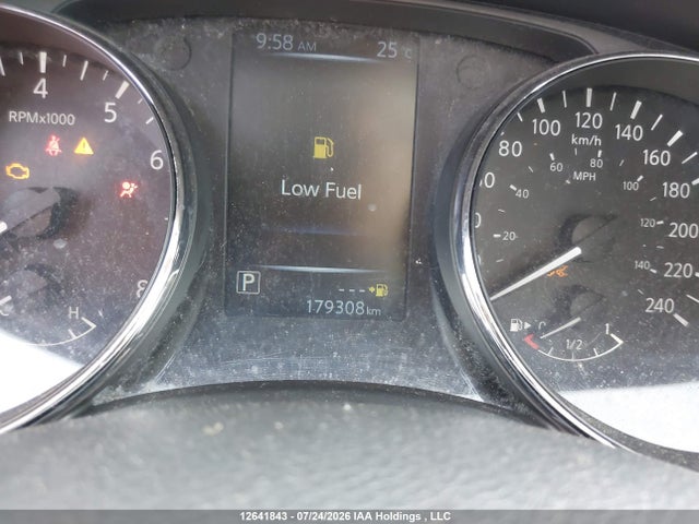 5N1AT2MV1HC894108 Nissan Rogue