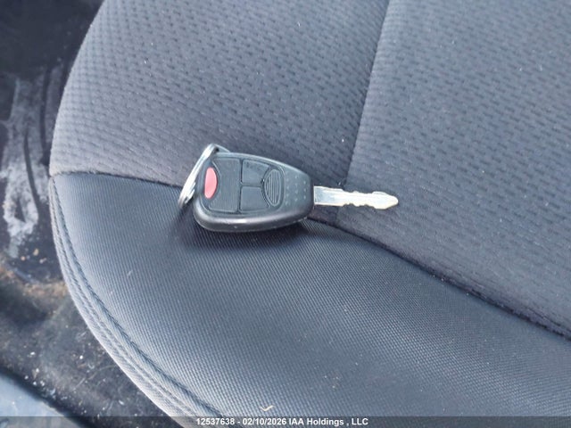 Chrysler 200 LX 2014 1C3CCBAB1EN229978 Image 11