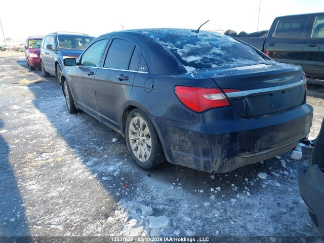 Chrysler 200 LX 2014 1C3CCBAB1EN229978 Image 3