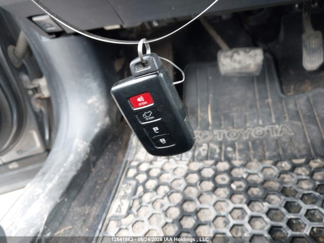 2018 Toyota Rav4 Hv Le Plus/xle მანქანა იყიდება აუქციონზე, vin: JTMRJREV7JD202731, აუქციონის ნომერი: 12641863