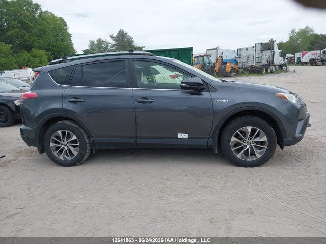 2018 Toyota Rav4 Hv Le Plus/xle მანქანა იყიდება აუქციონზე, vin: JTMRJREV7JD202731, აუქციონის ნომერი: 12641863