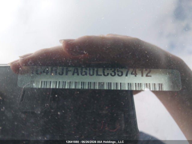 1C4RJFAG0LC357412 Jeep Grand Cherokee Altitude