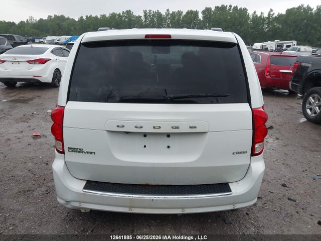 Auction sale of the 2015 Dodge Grand Caravan Crew, vin: 2C4RDGDG5FR685882, lot number: 12641885