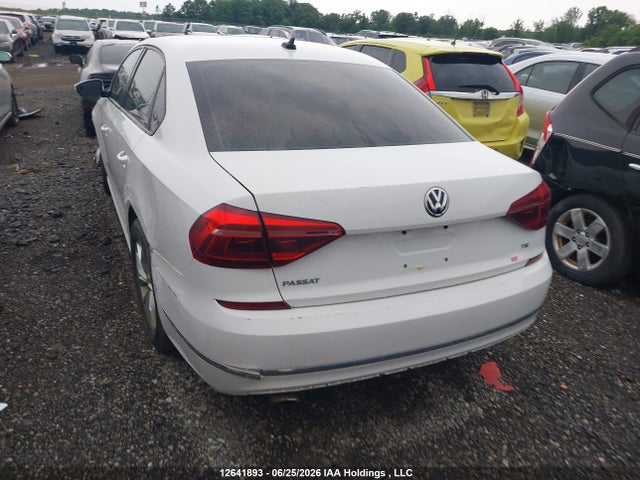 2018 Volkswagen Passat 2.0 Tsi Trendline+ მანქანა იყიდება აუქციონზე, vin: 1VWAA7A39JC035670, აუქციონის ნომერი: 12641893