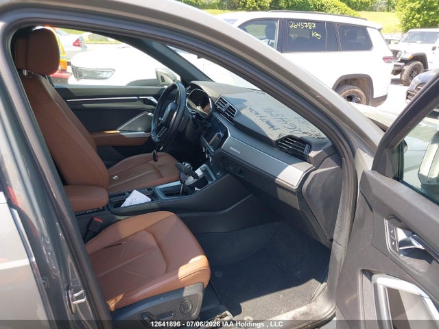 12641896 :رقم المزاد ، WA1FECF33L1010948 vin ، 2020 Audi Q3 45 Technik مزاد بيع